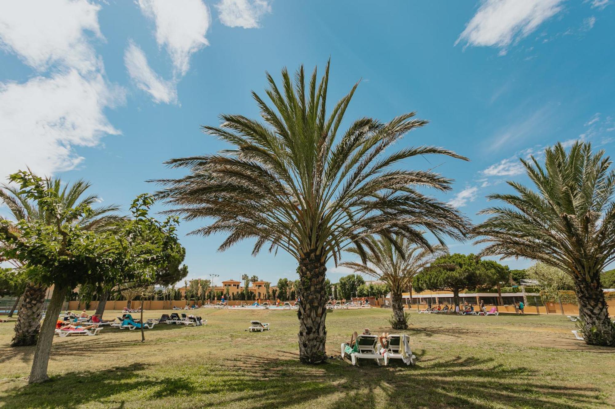 Camping & Bungalows Platja Brava Pals Exterior photo